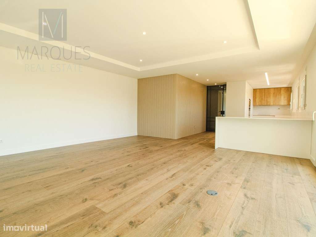 Apartamento T3 + 1 Implex T2 com Parqueamento e Arrecadação na Quin... - Grande imagem: 2/23