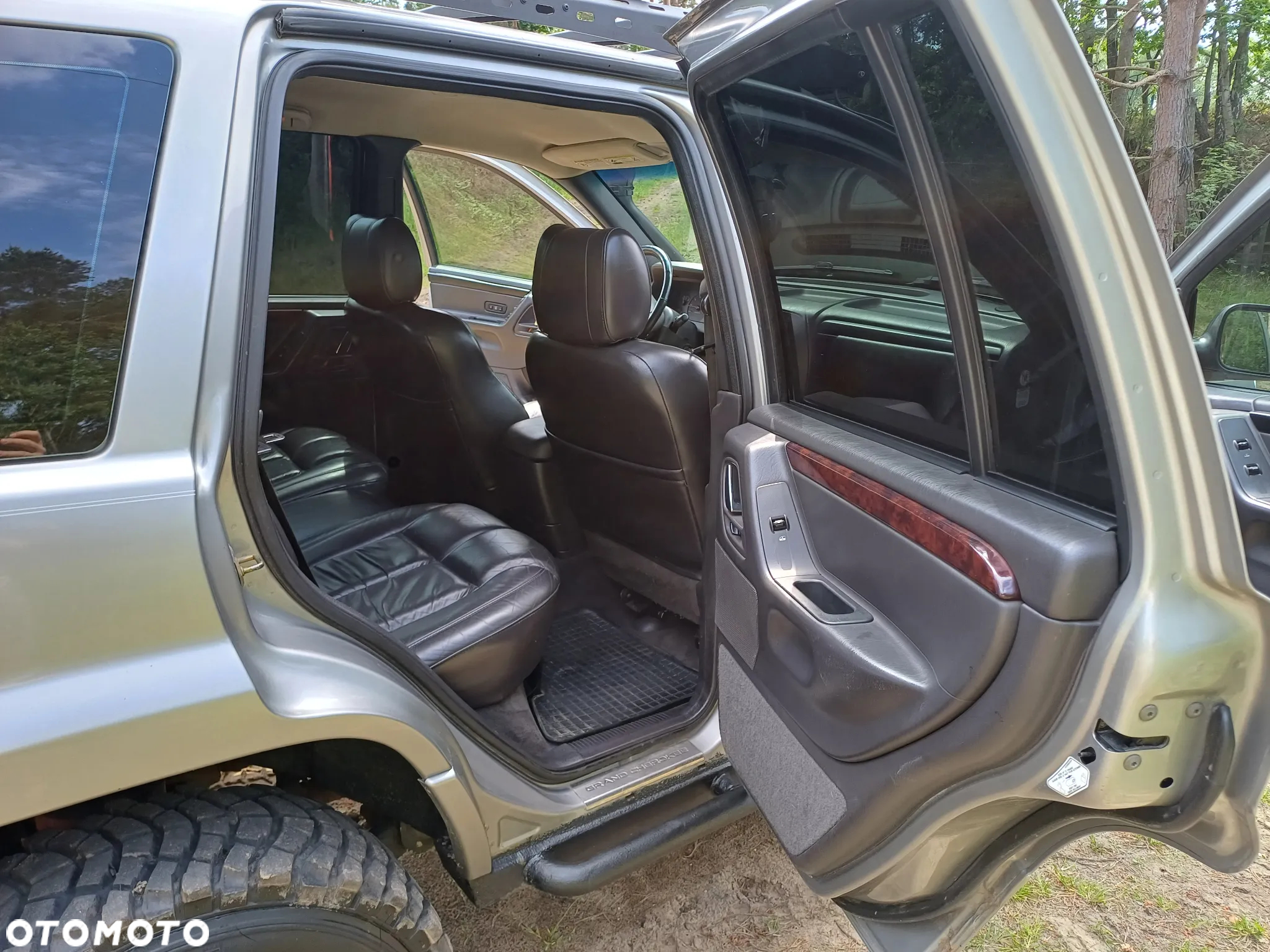 Jeep Grand Cherokee 4.0 Laredo - 13