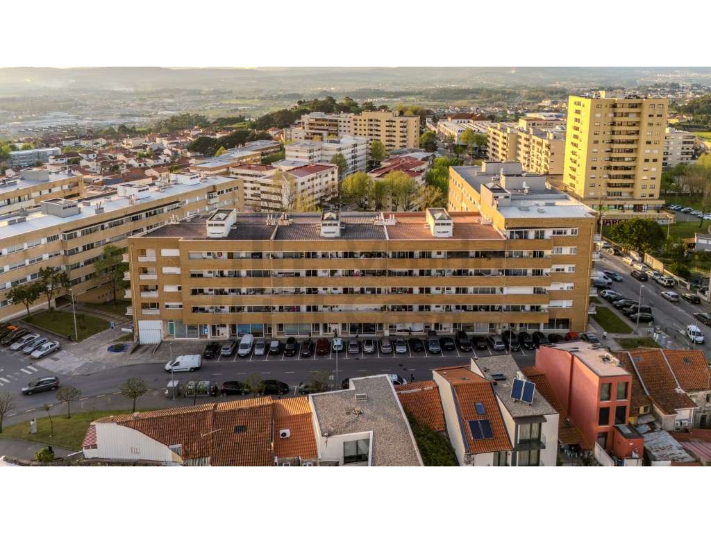 Vende-se T3 - Braga Centro-37