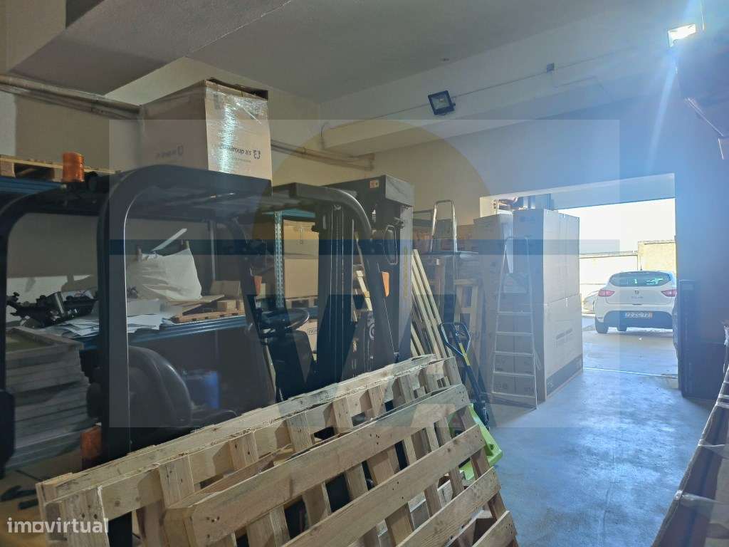 Armazém para Venda em São João da Talha - Excelente Oportunidade às...-5