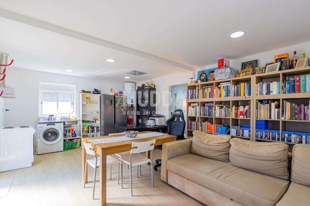 Moradia T1+2 em Arrifana - Santa Maria da Feira-4