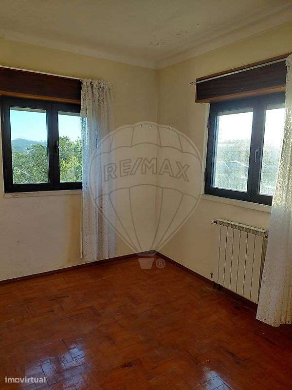 Moradia T6 para venda-17