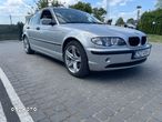 BMW Seria 3 318i - 5