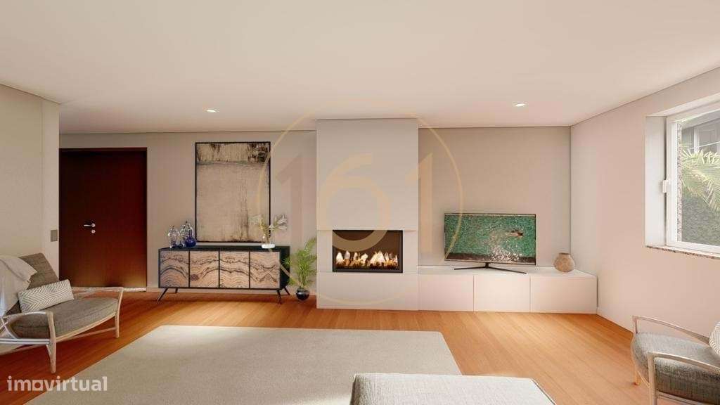 Excelente moradia T3 de 4 frentes em zona nobre de Leça da Palmeira-4