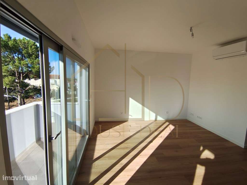MODERNO Apartamento Duplex T3. Quinta do Conde-23