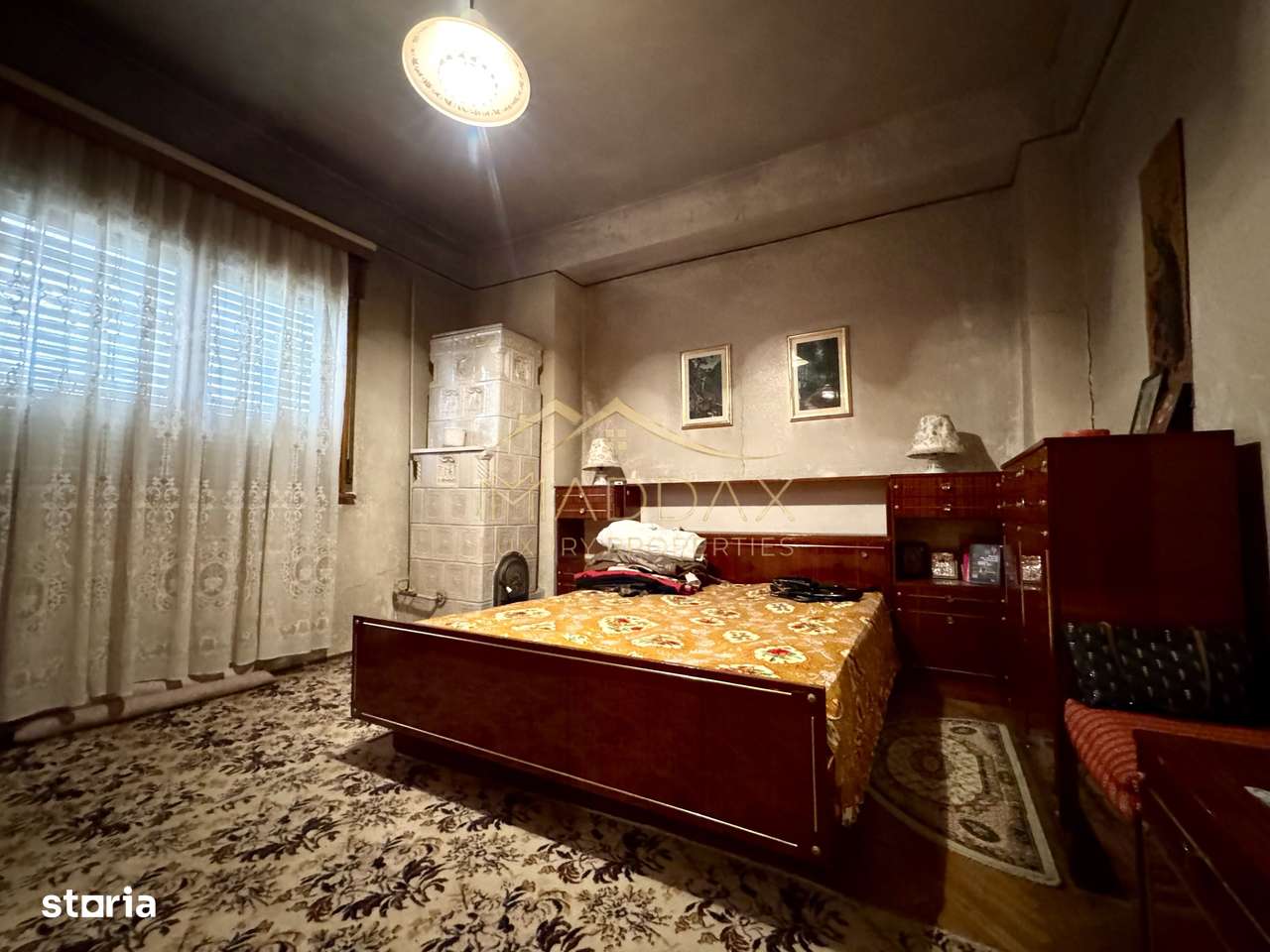 Vila cu 6 camere *310mp*  + Garaj // Primăverii-18