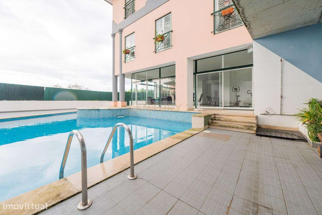 Monte Estoril - Apart. T1+1 com estacionamento e piscina em condomínio - Grande imagem: 4/51