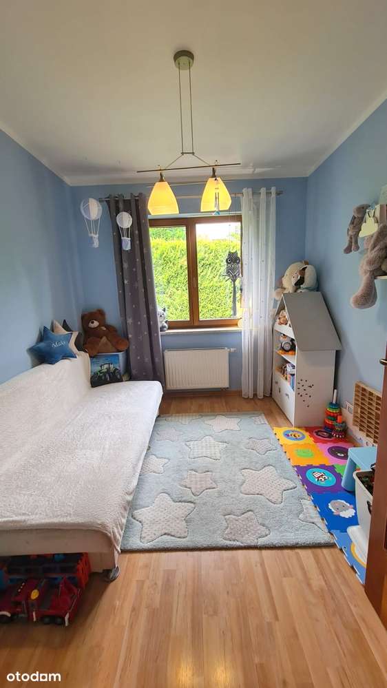 Dom z pięknym ogrodem w malowniczej okolicy-14