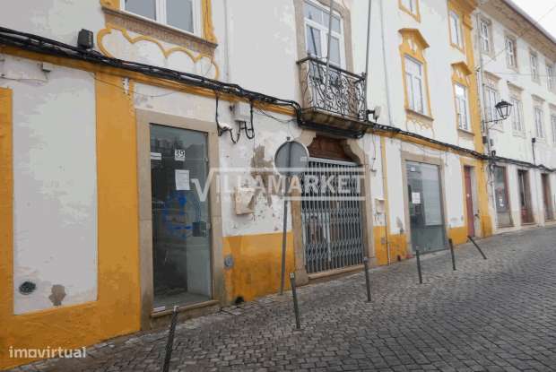 Edifício com 3 pisos da banca situado no Centro histórico de Portalegr-23