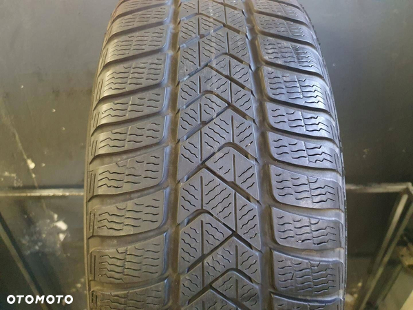 225/55R17 Pirelli Sottozero 3 opona pojedynka zima 5,5mm - 1