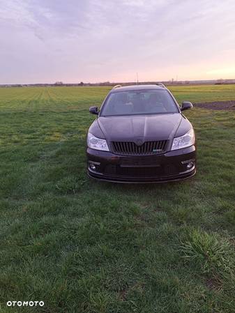 Skoda Octavia Combi 2.0 TDI CR DPF RS - 14