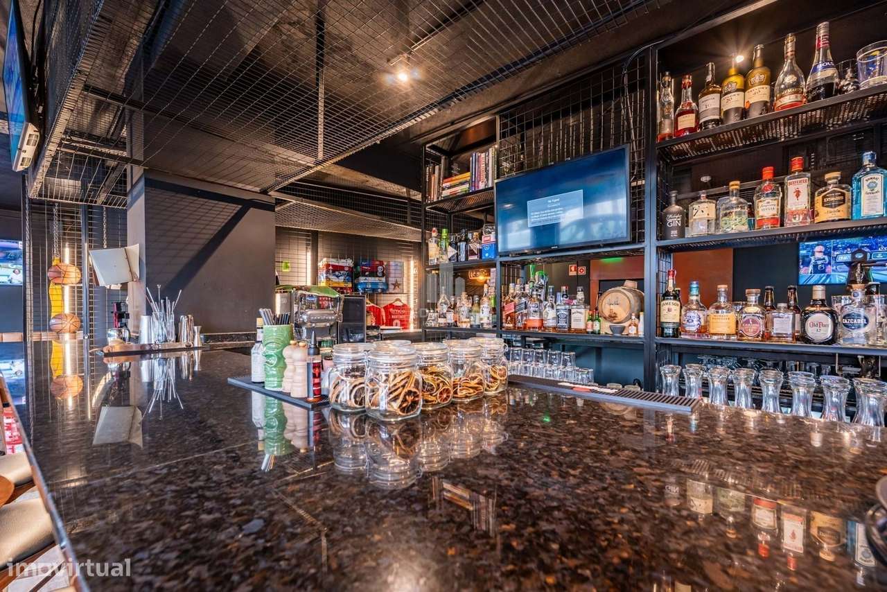Restaurante /Bar para venda com 90 lugares sentados ao Gaia Shopping (-14