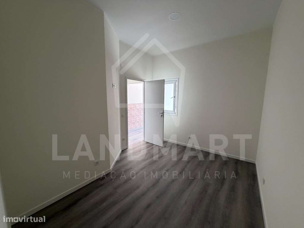 Apartamento T3, centro de Turquel-10