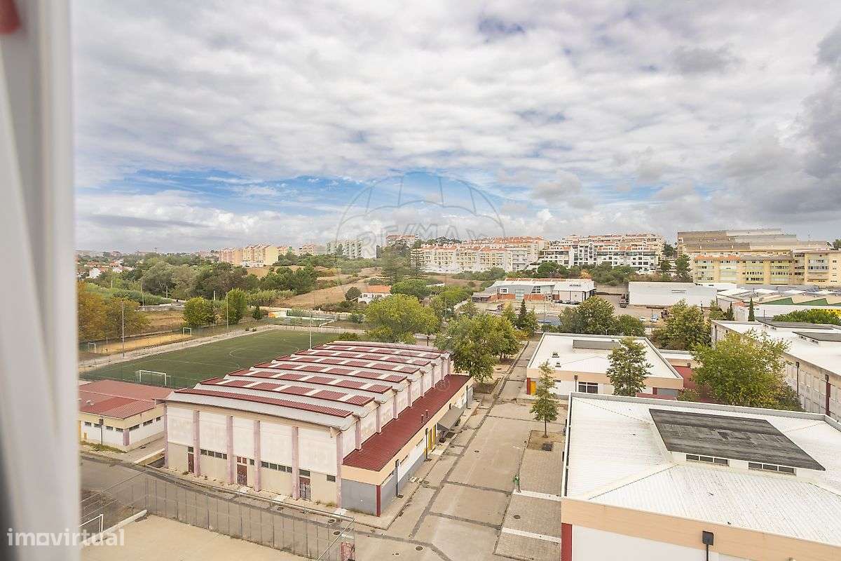 Apartamento T3 à venda em Almada-33