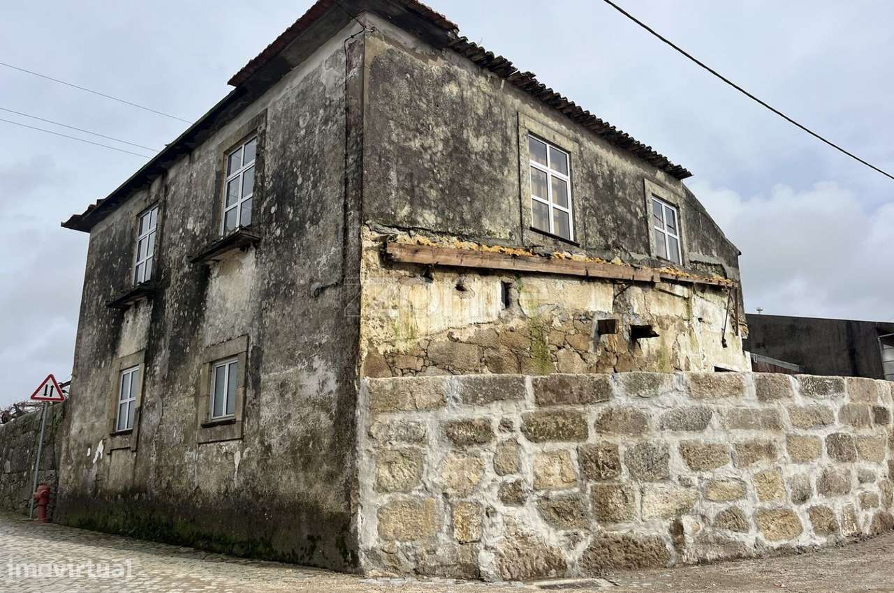 Terreno com capacidade construtiva e moradia para reconstrução - Grande imagem: 4/12