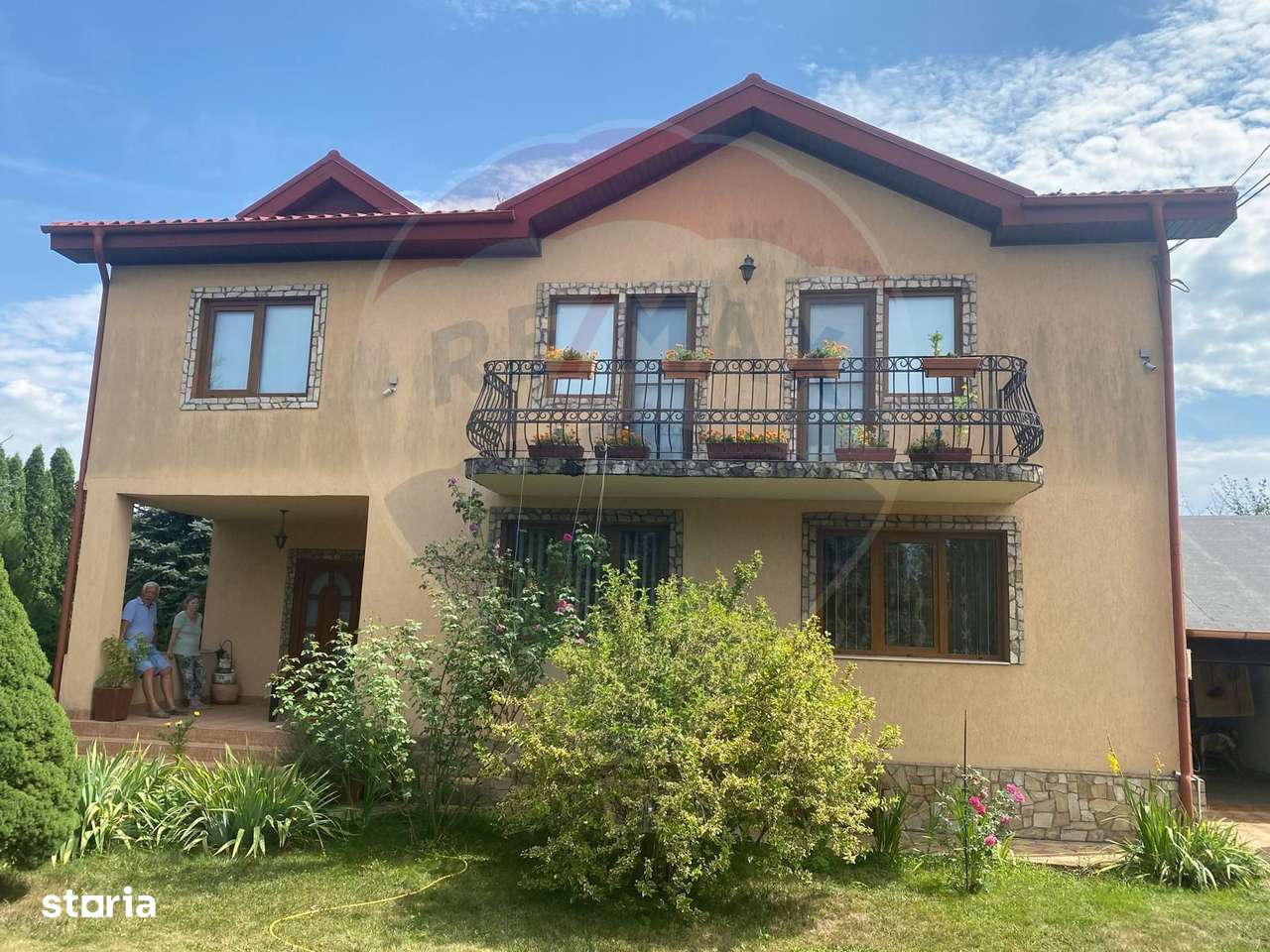 DE VANZARE Vila de vacanta in Pucioasa /Dambovita-0