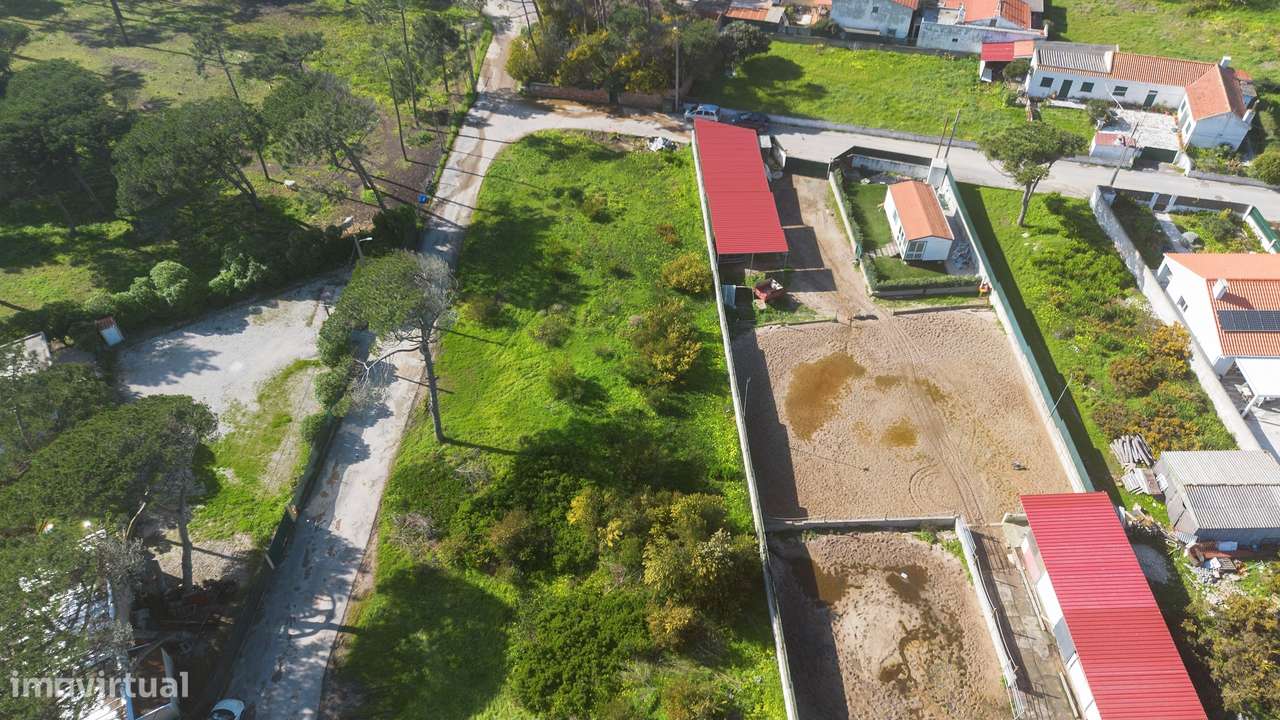 Lote de Terreno Urbano a poucos minutos do Atlântico – Praia das Maçãs - Grande imagem: 4/24