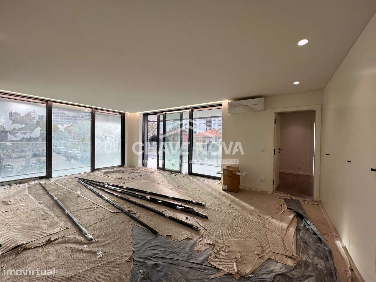 T3 Novo c/ 2 Lugares de Garagem Centro Gaia (Avª República) - Grande imagem: 3/22