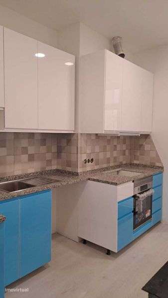 Arrendenda-se T2 Almirante Reis totalmente remodelado. - Grande imagem: 5/11