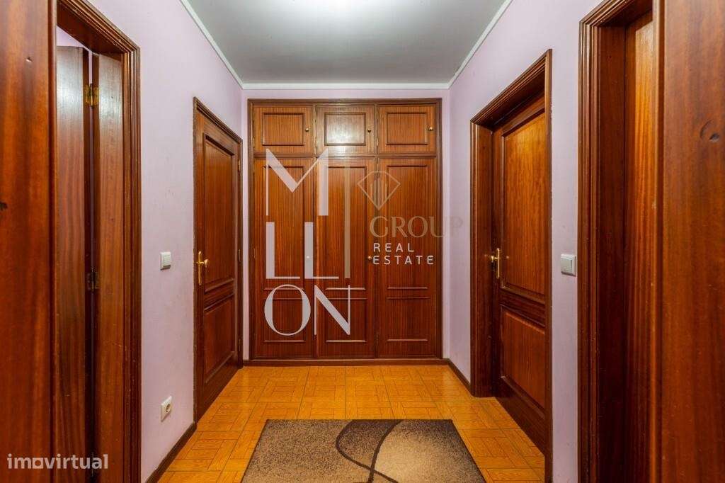 APARTAMENTO T3 COM 120M2 EM GRIJÓ-10