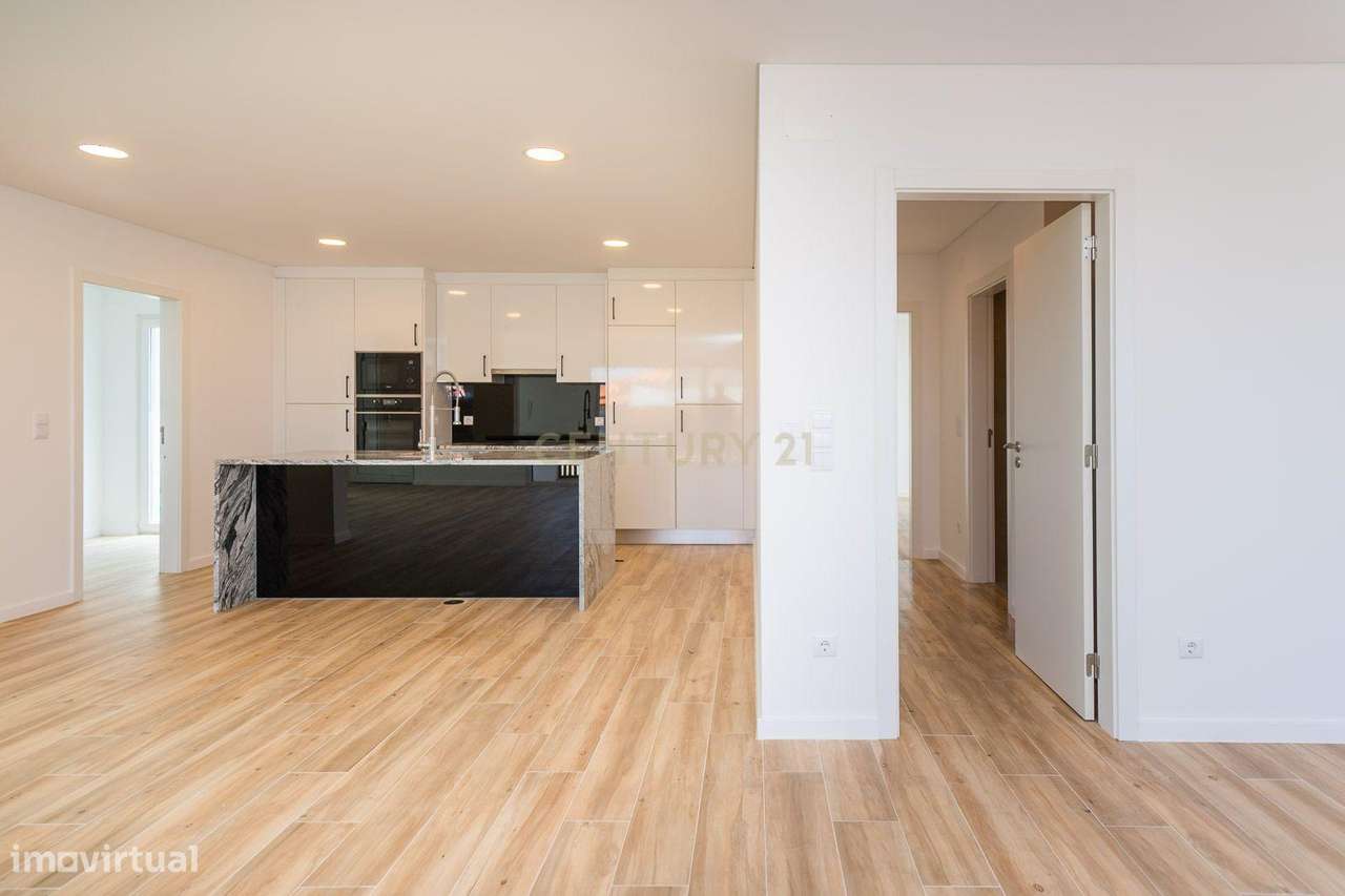 Sintra - Bolembre , moradia T4 nova, construção moderna e linhas conte-14