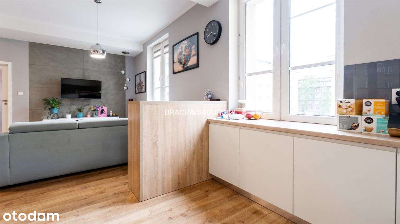 Dwa pokoje, jasne, wysokie. Doskonałe.-6