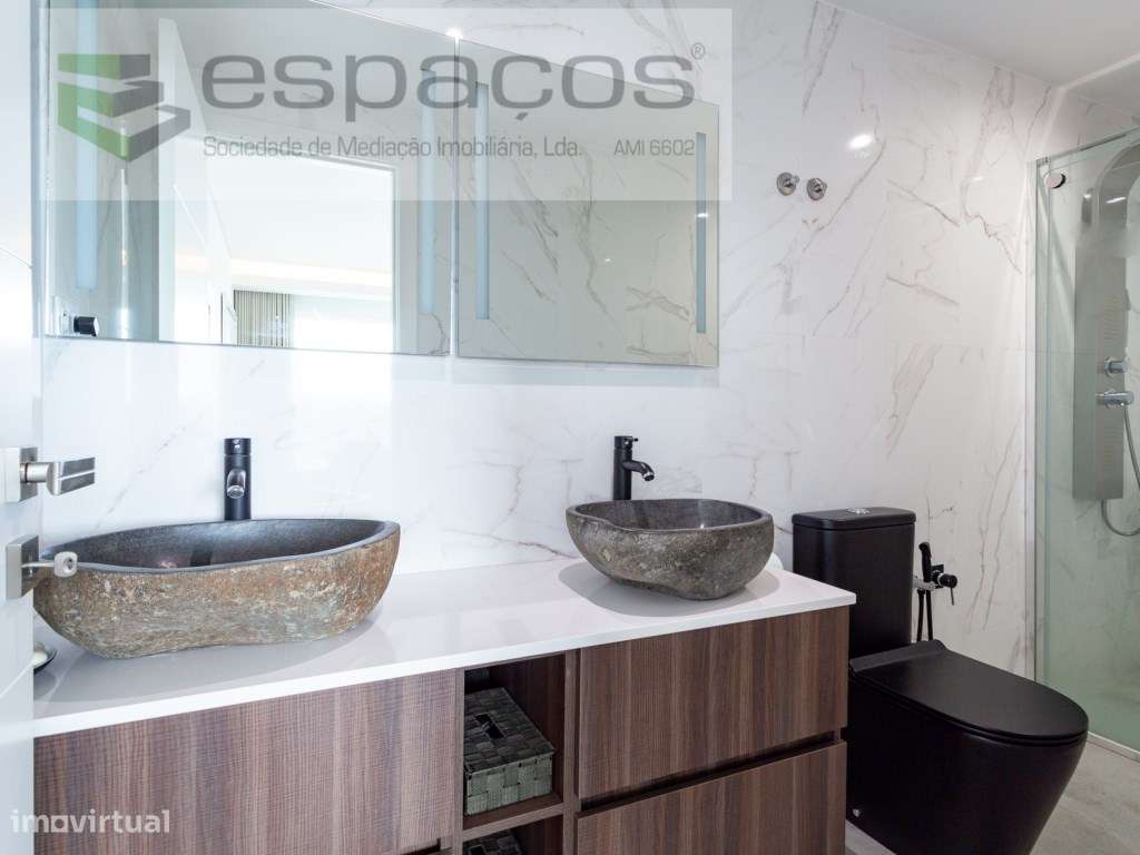 Fantástico T4 com Terraço Privativo, Varanda, Box , Vista Rio, Quin...-20