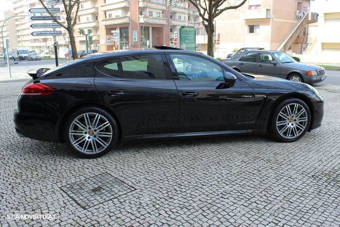 Porsche Panamera - 15