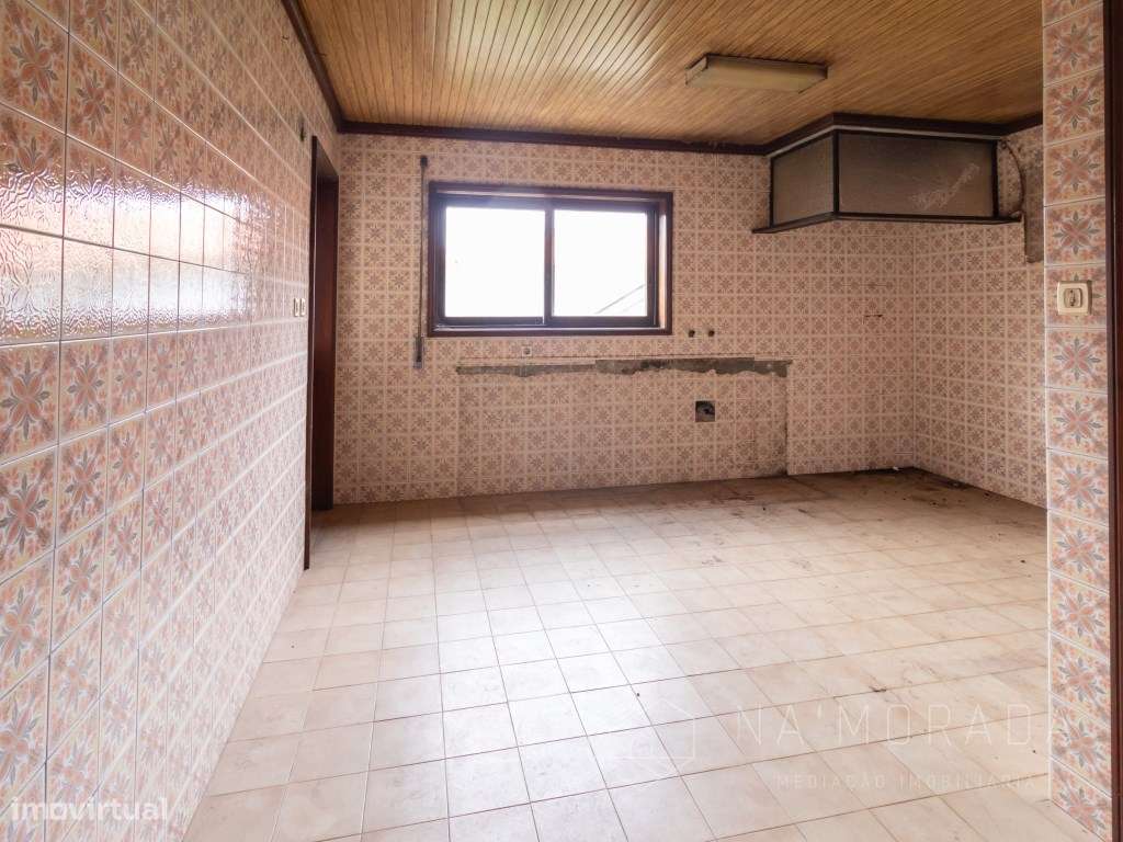 Moradia isolada com 3.000 m2 de terreno para venda em Santa Maria d...-7