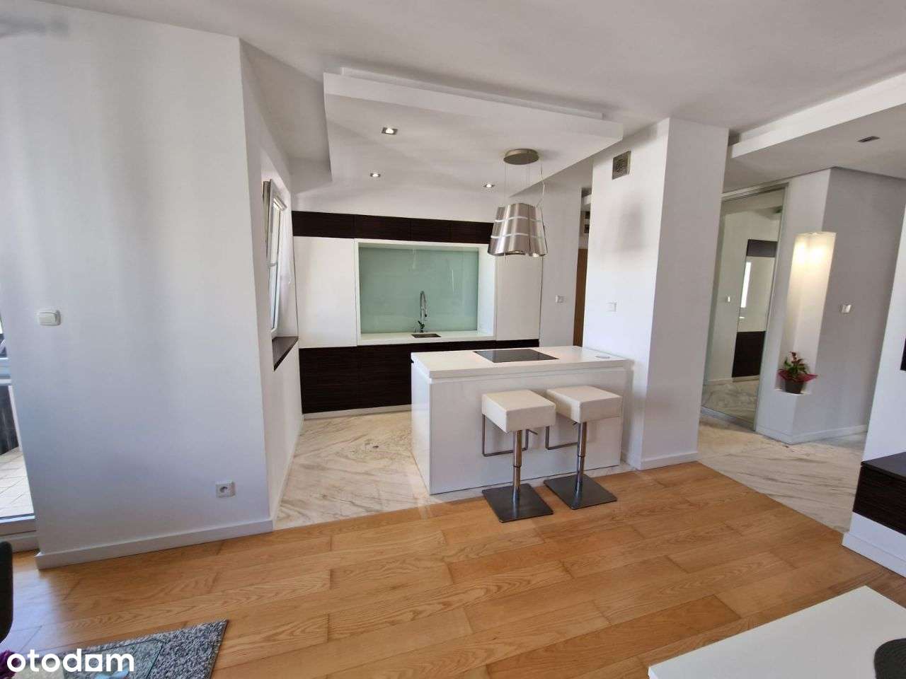 Apartament 2-pok, Saska Kępa, loggia, jasny, LUX, garaż