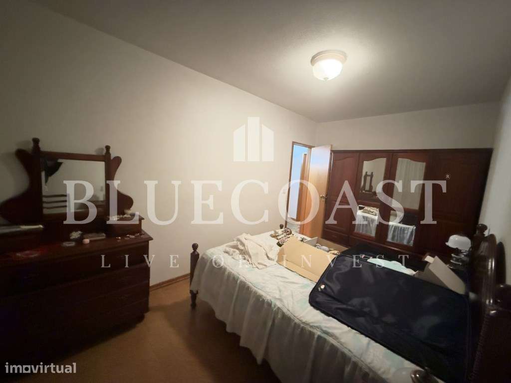 Apartamento de 4 assoalhadas com Excelente Localização e Ampla Ofer...-14