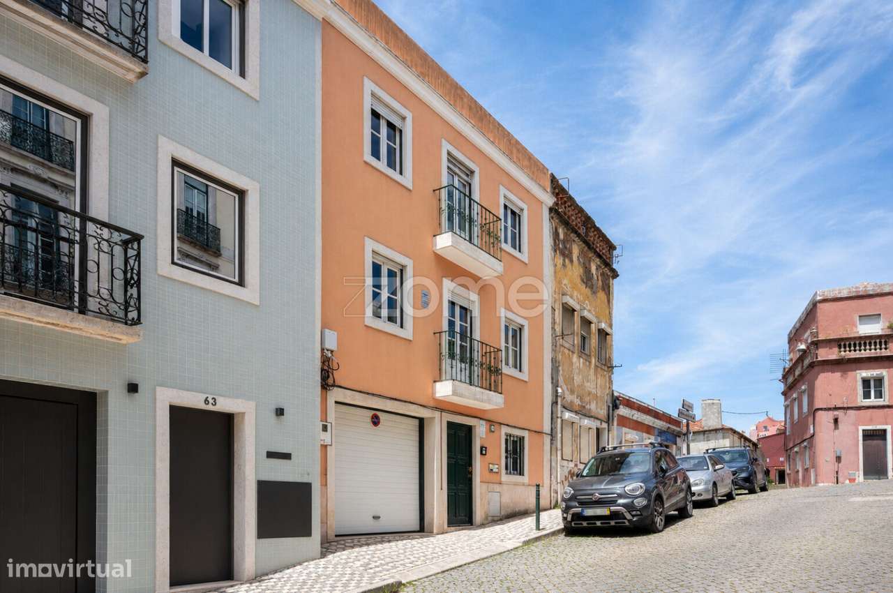 CASA EXCLUSIVA NA RUA DA COSTA (entre as Necessidades e Alcântara)-0