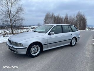 BMW Seria 5 525tds