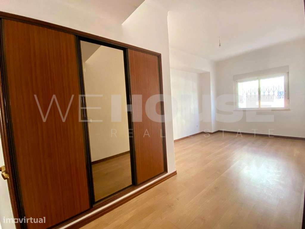 Apartamento T2 rés do chão alto, com 96m2-10
