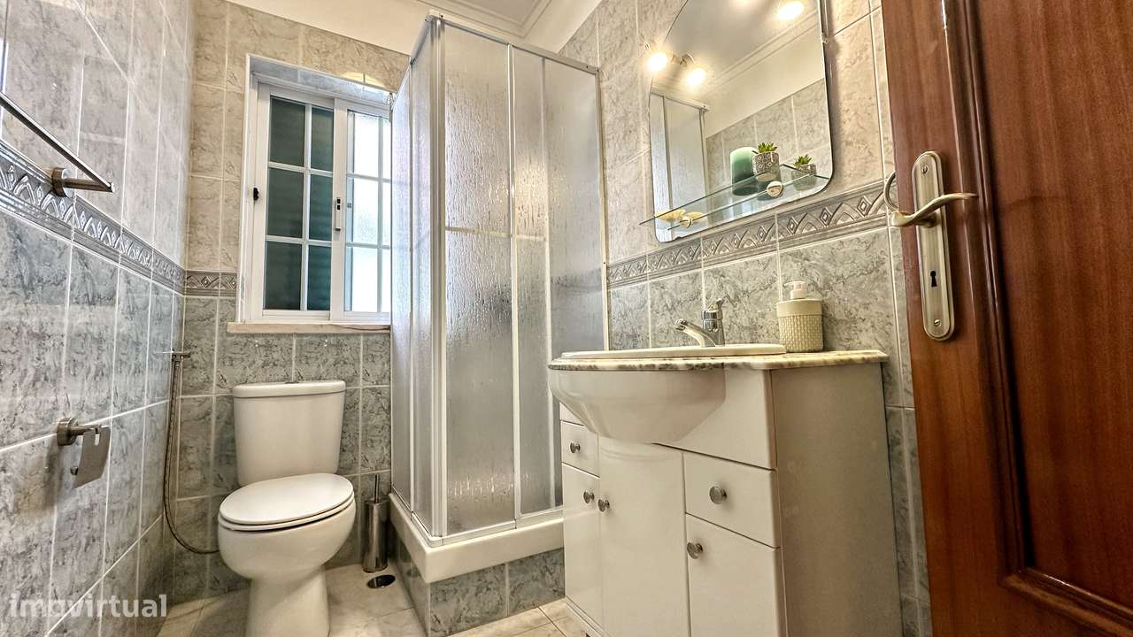 Moradia Geminada T4 – Quinta do Conde (Boa Água)-35