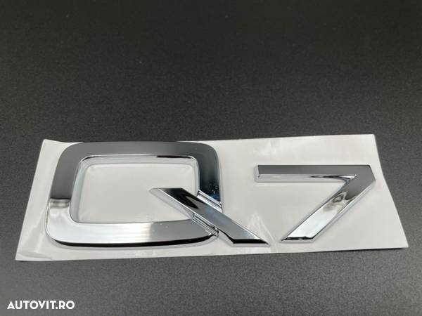 Emblema Audi Q3 Q5 Q7 Q8 A - 10