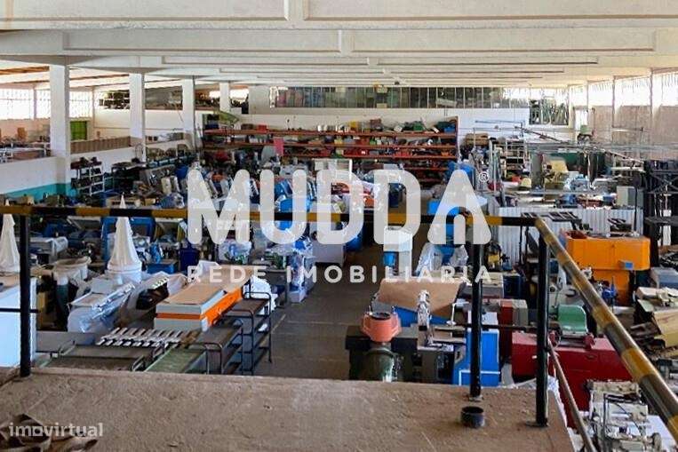 Espaçoso Pavilhão na Zona Industrial de São João da Madeira-8