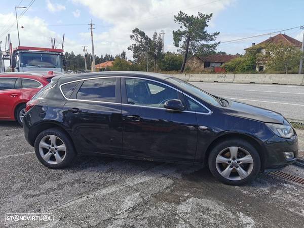 Peças Opel Astra J do ano 2010 - 2.0 Diesel - 4