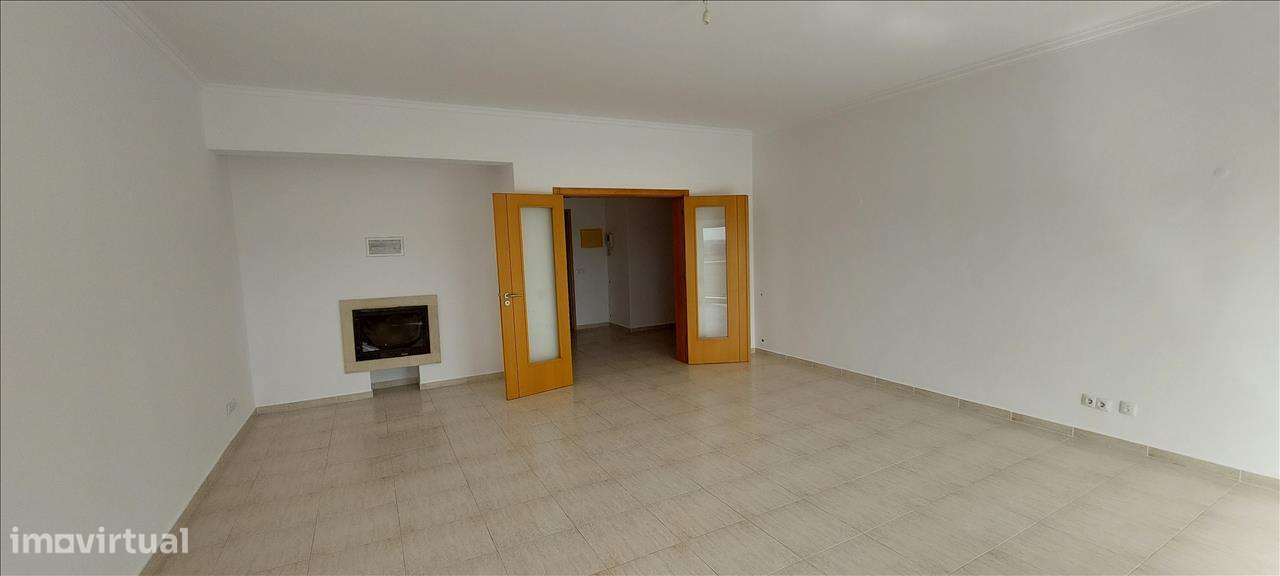 Apartamento em Azambuja, Azambuja - Grande imagem: 4/17