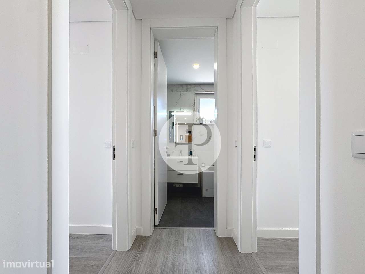 T4 em condomínio com piscina – Excelente estado – Caldas Terrace-14