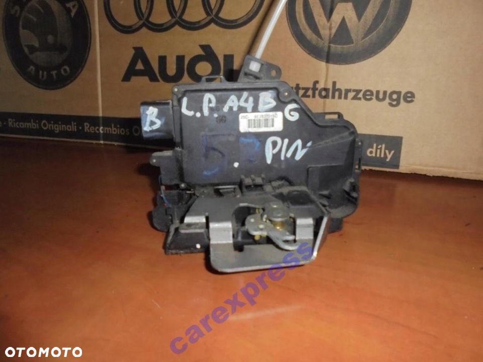 ZAMEK DRZWI LEWY PRZÓD AUDI A4 B6 8E2837015C - 1