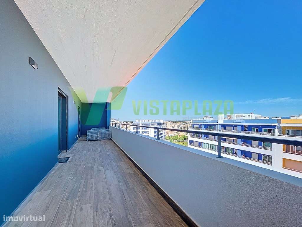 Apartamento Duplex com Terraço e Vista Panorâmica, piscina e garage...-39