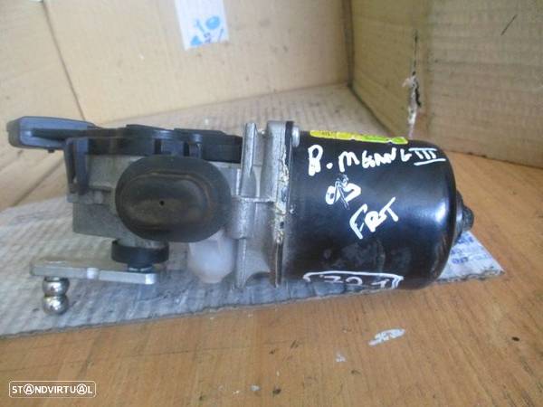 Motor Limpa Vidros Frente W000007226 RENAULT MEGANE 3 2009 FRT VALEO RENAULT MEGANE 3 2009 1.5DCI 85CV 5P PRETO FRT VALEO RENAULT MEGANE 3 FASE 1 2011 1.9DCI 130CV 5P PRETO FRT VALEO - 1