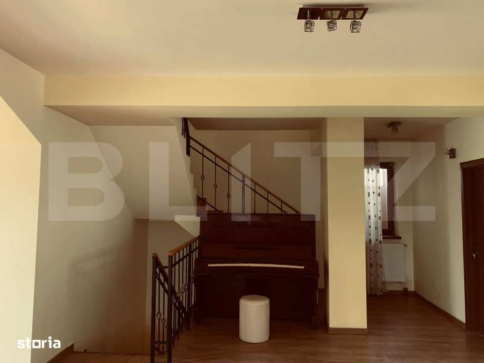 Vila 380mp, cu panorama si curte de 2100 mp in Carcea - Imagine principală: 4/19