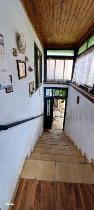 Casa renovabila 4cam, 800mp teren,spre vanzare in Fantanele - Imagine principală: 5/13