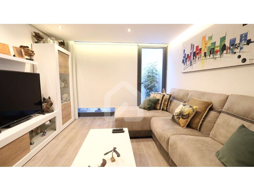 Moradia T3 + T0 em Condomínio Fechado com Piscina à Venda em Vila N...-35