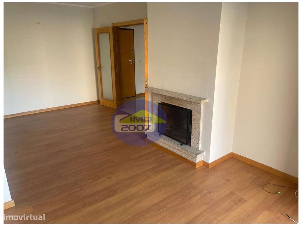 Apartamento T2 em Canelas-7