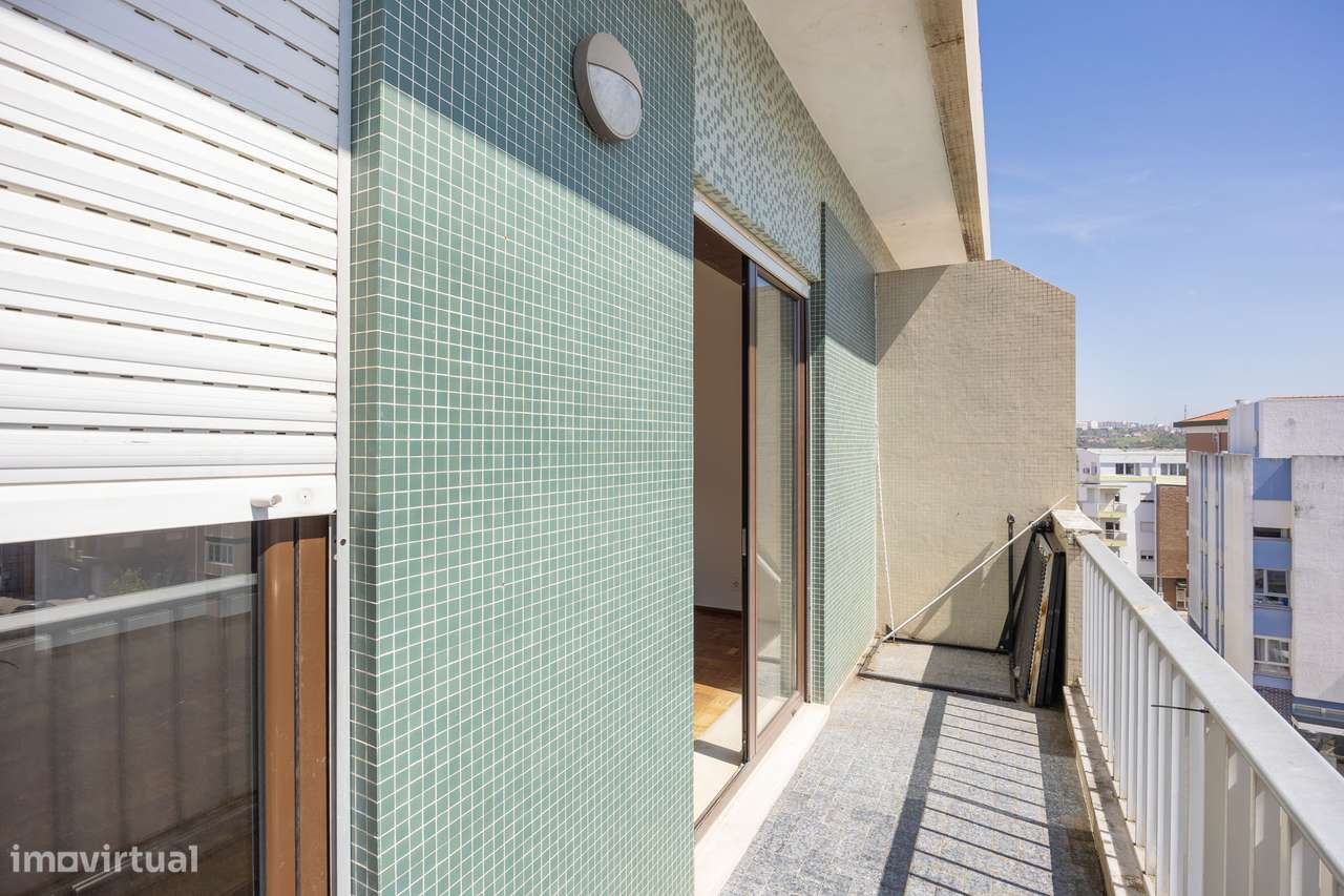 Apartamento T5 | Último Piso | Capuchos, Leiria-4