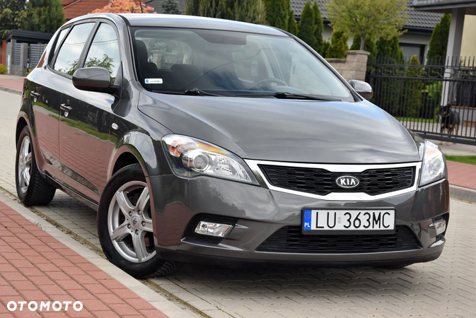 Kia Ceed Cee'd 1.6 Crdi Comfort + - 27