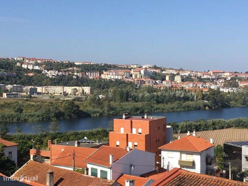 Aluga-se apartamento T1 - Grande imagem: 2/9